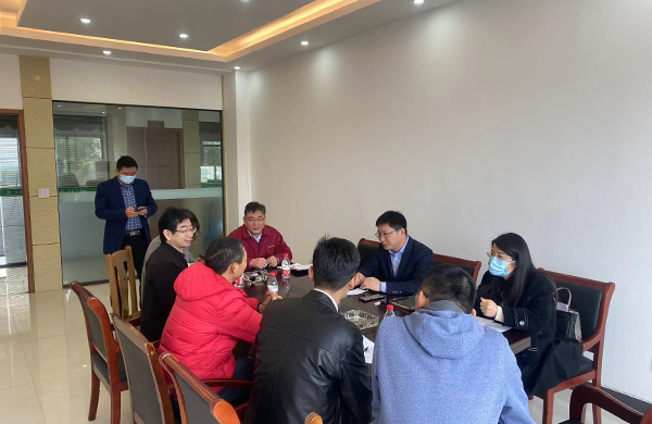市委领导莅临指导绍兴佳宝纺织机械科技有限公司